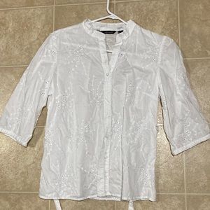 Willi Smith white eyelet blouse. In great condition